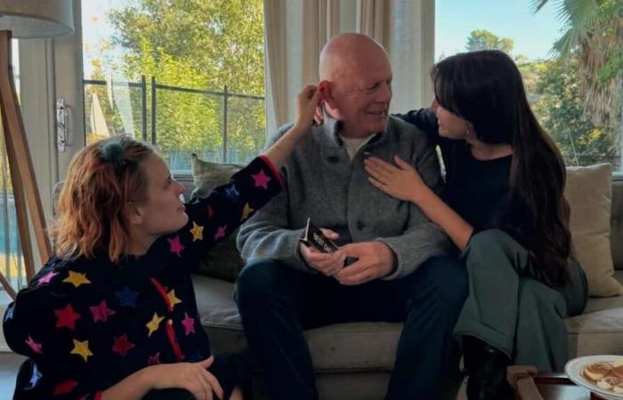 Les filles de Bruce Willis partagent une rare photo de leur père souffrant de démence depuis deux ans