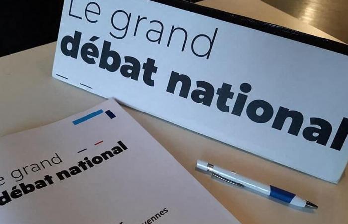 six ans plus tard, que sont devenus les registres de doléances, vestiges du Grand Débat national ?