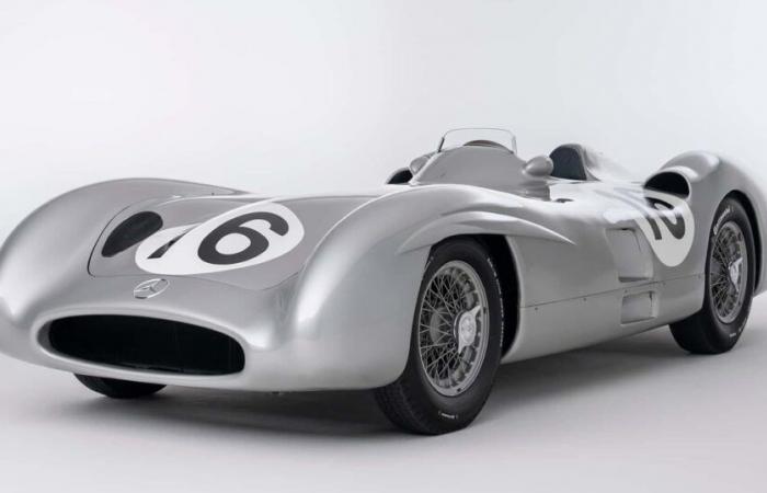 Cette vieille Mercedes-Benz W 196 R deviendra de loin la Formule 1 la plus chère de l’histoire