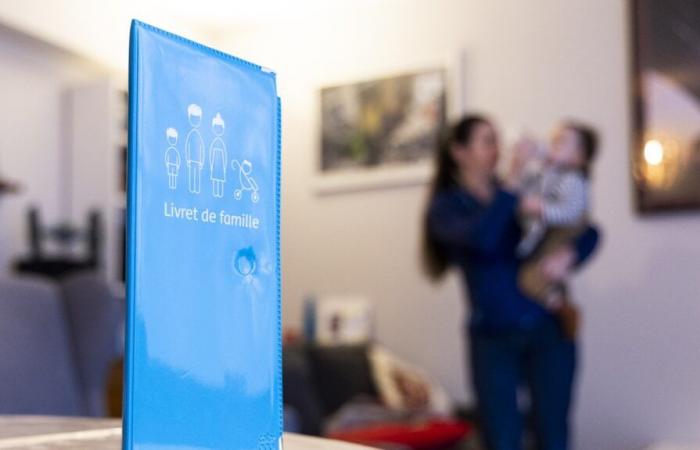 de plus en plus de bébés portent les noms des deux parents