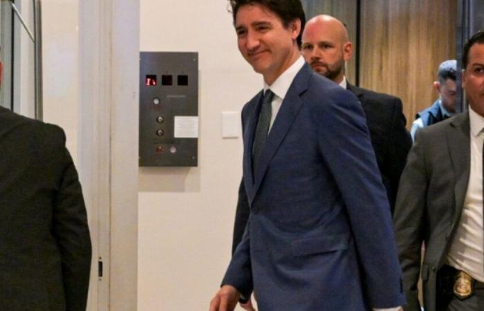 Inquiet des droits de douane, Trudeau rencontre Trump en Floride : Actualités