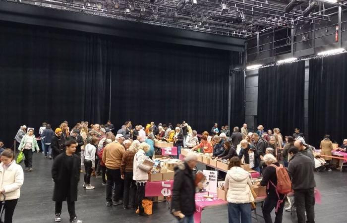 EN IMAGES – Succès pour la 4ème édition de la vente de livres au Domaine de Bayssan, à Béziers