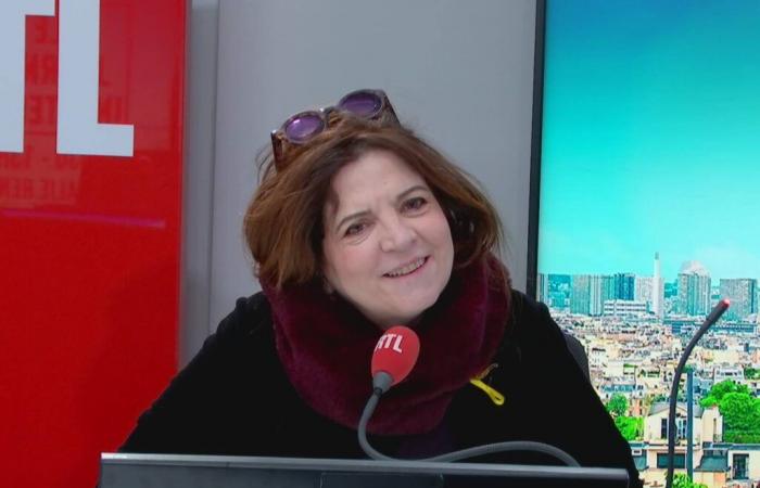 RTL GUEST – “La maternité n’a pas été facile pour moi”, confie Agnès Jaoui, mère de deux enfants adoptés