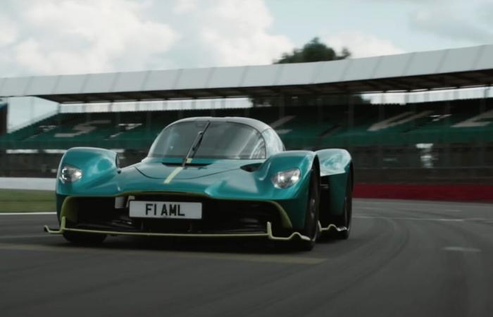 plus rapide qu’une voiture de F1 à Silverstone ?