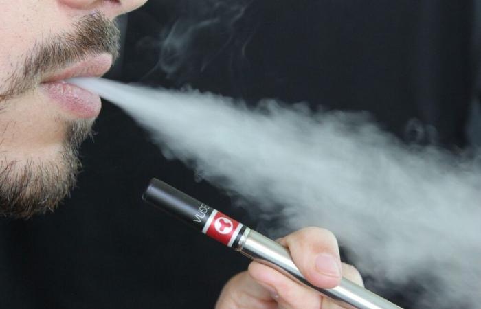 Cet arôme pour cigarette électronique paralyse les cellules immunitaires des poumons ????