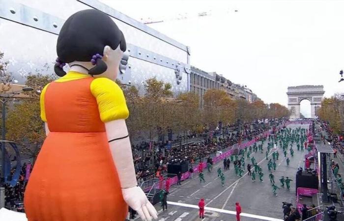 Sur les Champs-Élysées, 456 fans reconstituent l’événement « 1, 2, 3 Soleil » de la série Netflix Squid Game