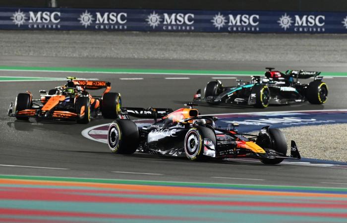 Verstappen triomphe, gestion de course morose !