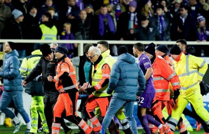 Inconfort par Edoardo Bove. Le monde du football apporte son soutien au joueur de la Fiorentina