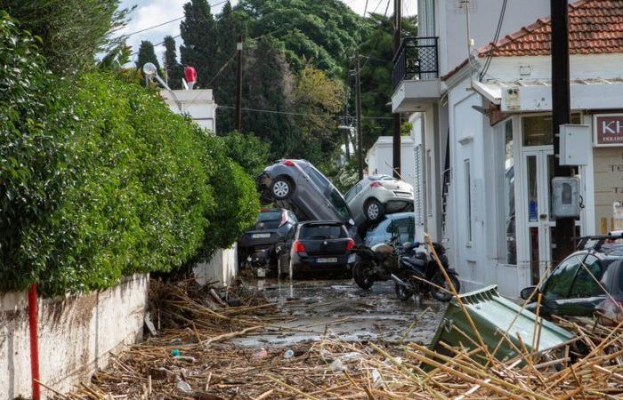 La tempête Bora provoque d’importantes inondations en Grèce, deux morts et d’importants dégâts