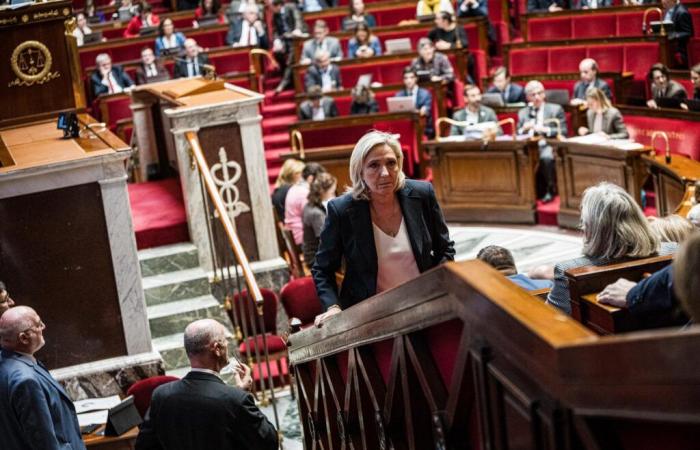 Marine Le Pen estime que le gouvernement « a mis fin à la discussion »