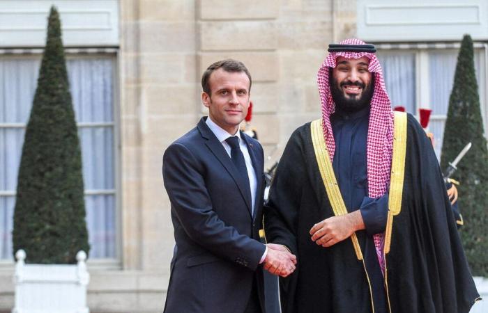 Emmanuel Macron arrive en Arabie Saoudite