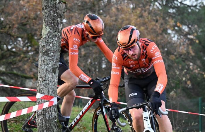 William Millat devant son frère Adrien sur les hauteurs du Creusot