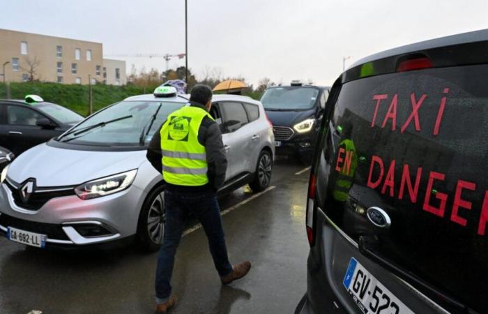 péages bloqués, barrages filtrants… le point sur les blocages région par région