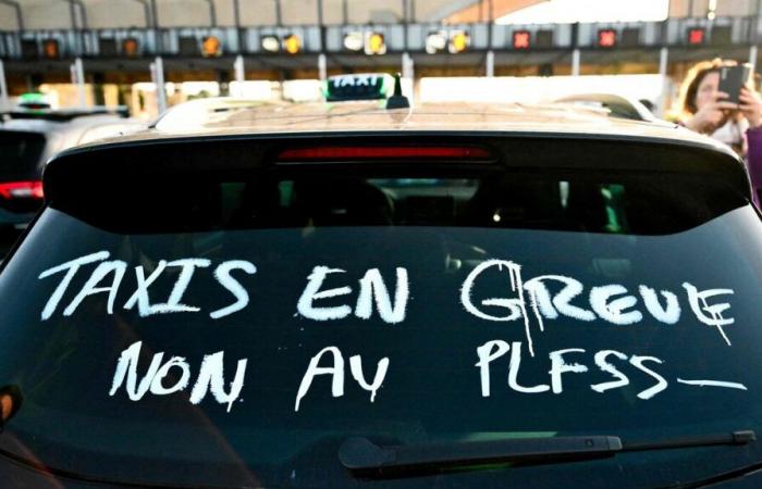 Blocages, opérations escargots… pourquoi les taxis manifestent partout en France