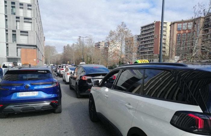 Le trafic ralentit sur l’A43 et cela pourrait durer