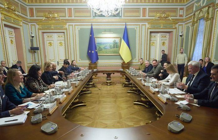 Avant toute négociation de paix avec la Russie, l’Ukraine veut renforcer sa position – Euractiv FR