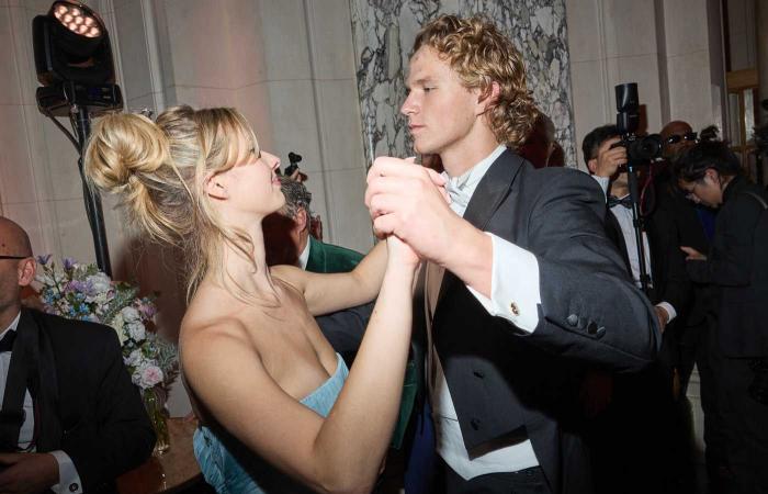 La fille de Chris Martin et du comte Leo Henckel von Donnersmarck au bal des débutantes