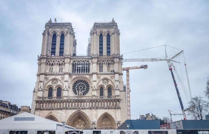 le spectacle Dame de Pierre rendant hommage à la cathédrale