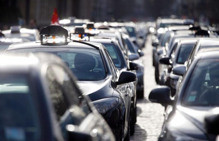 pourquoi les taxis sont en grève ce lundi ?