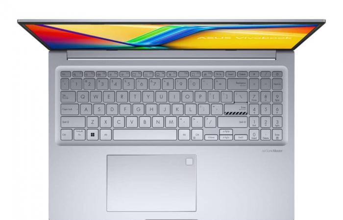 Promo 899 € En promotion à 899 € cet ultrabook Asus convient aussi bien aux joueurs qu’aux autres utilisateurs à la recherche de puissance et de design sobre