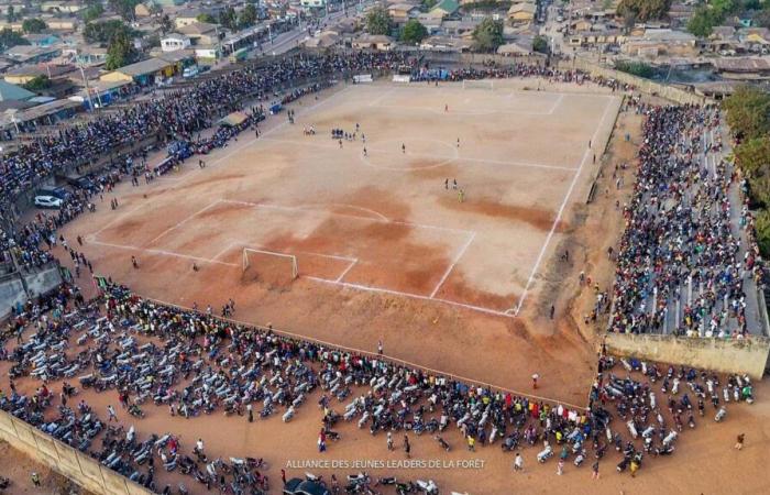 « Des dizaines de morts » dans des heurts lors d’un match de football