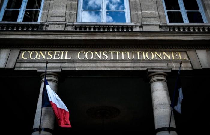 ÉDITORIAL. La Ve République est-elle à court de forces ?