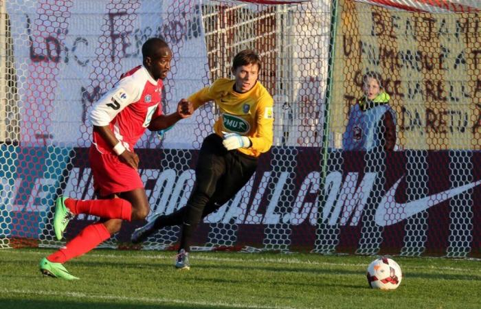 quand un gardien allume une cigarette à la mi-temps – Coupe de France – 8e tour – Feignies-Aulnoye-Gallia Lucciana (1-0)