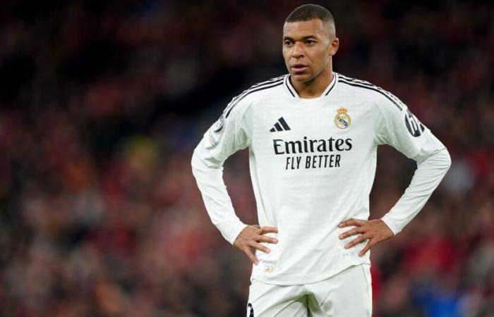 Un flop au Real Madrid conseille Mbappé