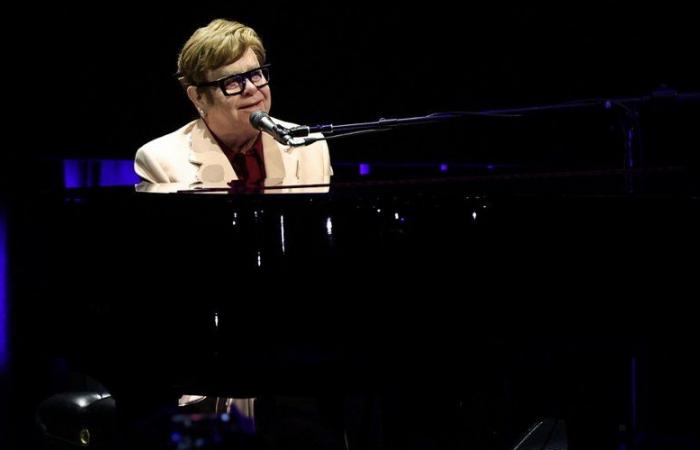 Elton John aveugle ? La star britannique explique pourquoi il n’a pas pu voir la comédie musicale pour laquelle il a écrit la musique