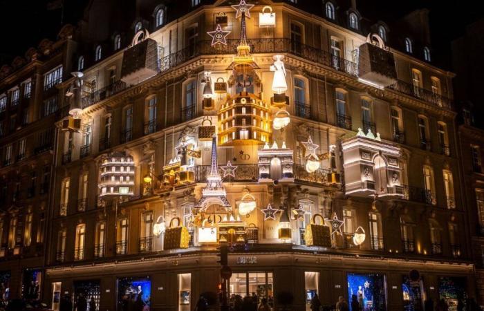 [EN IMAGES] Les plus belles vitrines et façades de Noël de Paris !