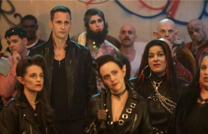 Alexander Skarsgard reprend son rôle de vampire dans une autre série télévisée