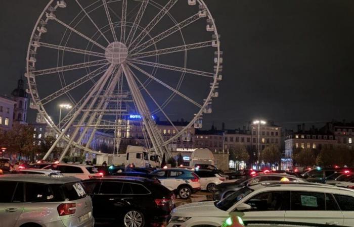 le blocage et le filtrage ont repris à l’identique ce mardi… et jusqu’à la Fête des Lumières ?