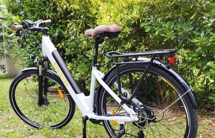 Le prix du vélo électrique Eleglide T1 Step-Thru plonge à 689€ (vente limitée)