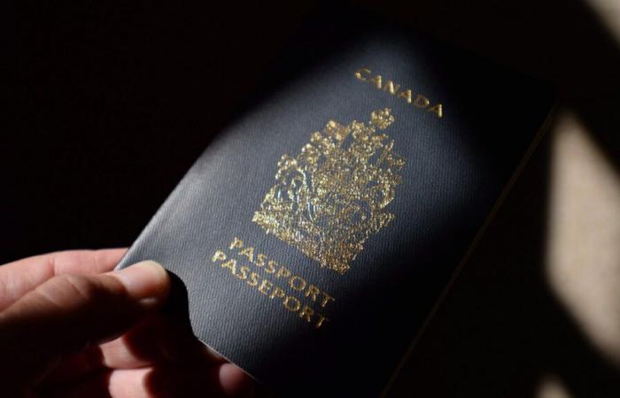 Service Canada retire près de 137 000 passeports en raison de la grève de Postes Canada