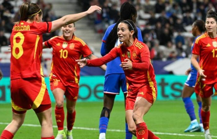 Les Bleues perdent dans un match fou face aux championnes du monde