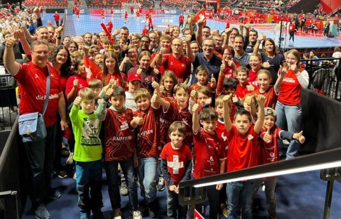 TV Endingen encourage l’équipe féminine suisse à la St. Jakobshalle