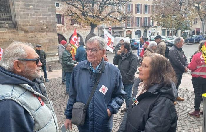 Près d’une vingtaine de retraités mobilisés contre le gouvernement Barnier à Cahors, plus de 40 à Figeac