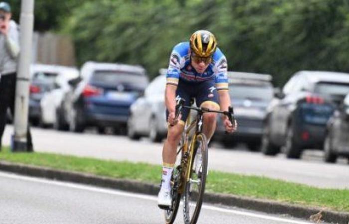 Evenepoel hospitalisé après avoir heurté une voiture