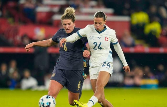 L’équipe féminine suisse perd avec les honneurs en Angleterre