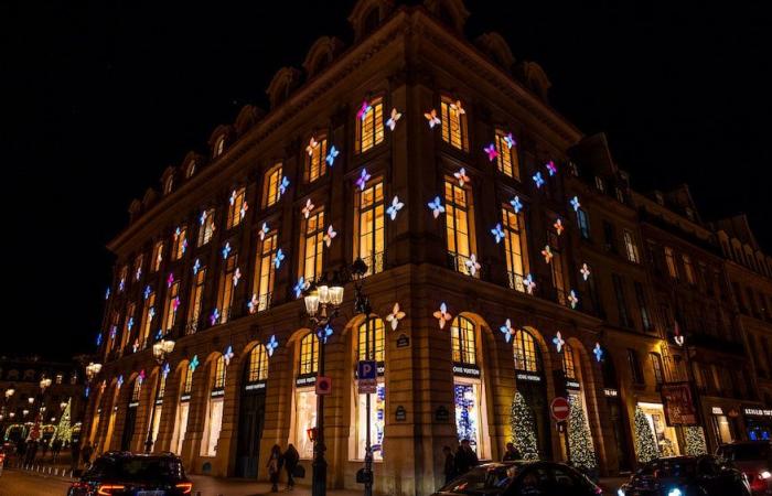 [EN IMAGES] Les plus belles vitrines et façades de Noël de Paris !