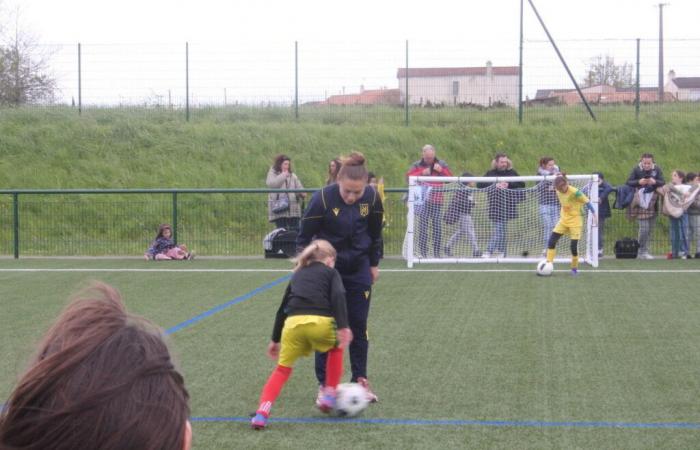 un footballeur agressé, le club réagit