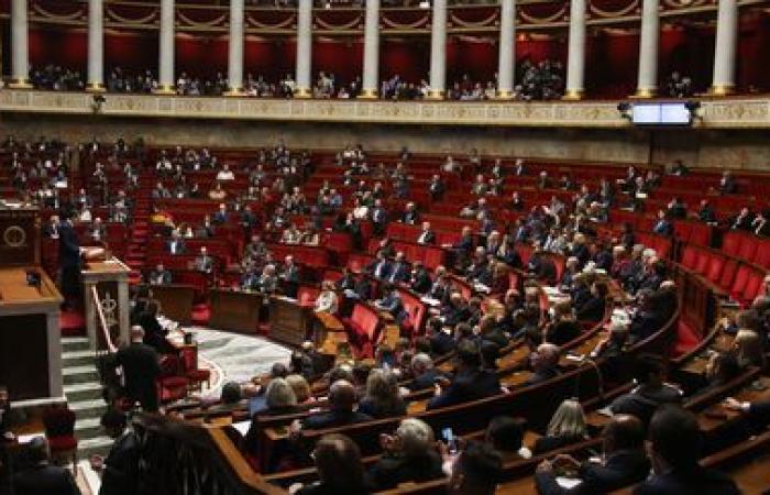 du PS à LFI, « après Barnier » commence déjà à faire craquer la gauche