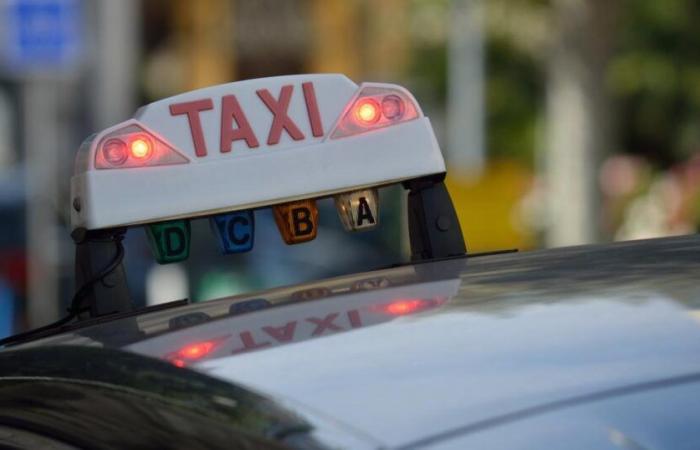 Des CRS déployés contre les blocages de taxis à Lyon au deuxième jour de mobilisation