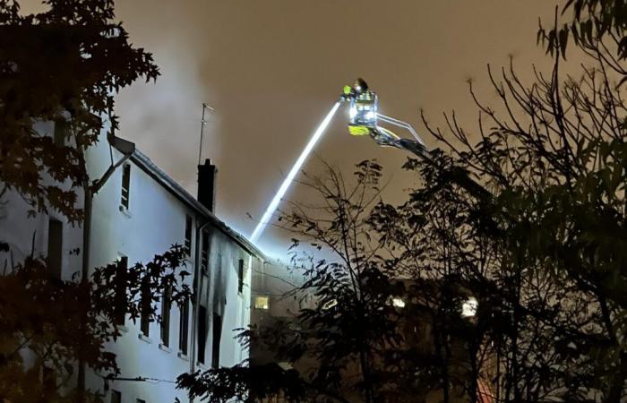 un corps retrouvé après l’incendie d’un immeuble squatté