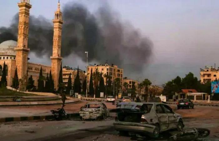 Rebelles « aux portes » de Hama, la population fuit