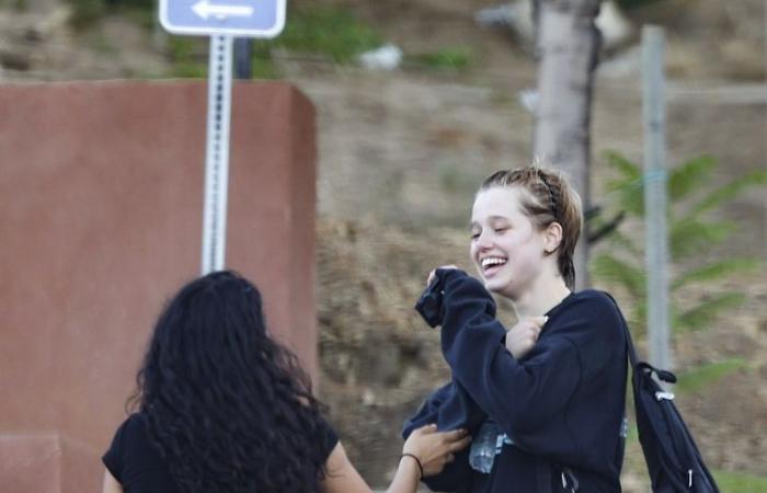 Le fils d’Angelina Jolie, Knox, ressemble à son frère aîné, Shiloh, lors d’une récente sortie en solo [PHOTOS]