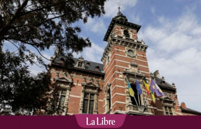 faute de quorum, un conseiller indépendant de 80 ans hérite de la présidence promise à un élu PS