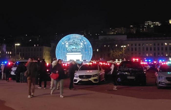 Convois lyonnais se dirigeant vers Paris de nuit