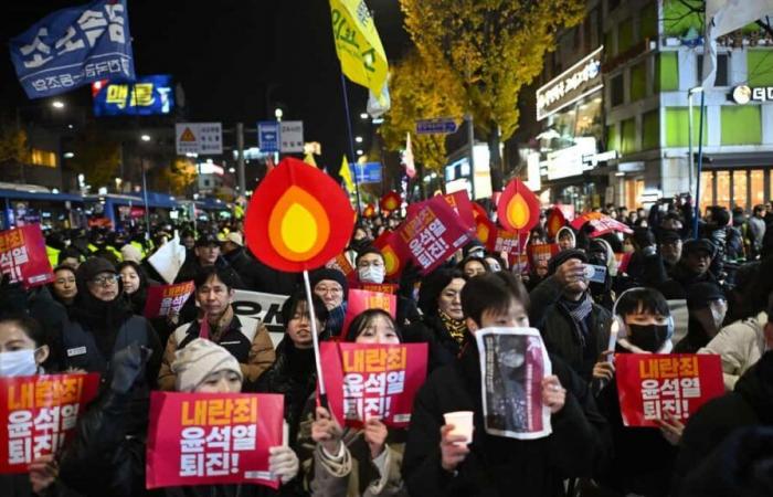 manifestations à Séoul pour exiger le limogeage de Yoon Suk Yeol après son coup d’État