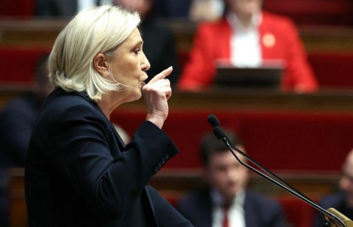 Marine Le Pen confirme le vote du RN pour faire tomber un gouvernement « d’apparence »